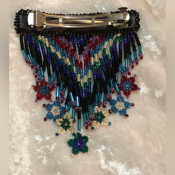 Hand beaded barrette - Picture 2 of 4